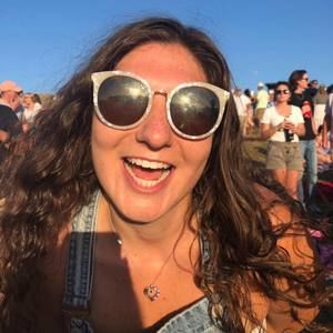 Meet your Posher, Claire